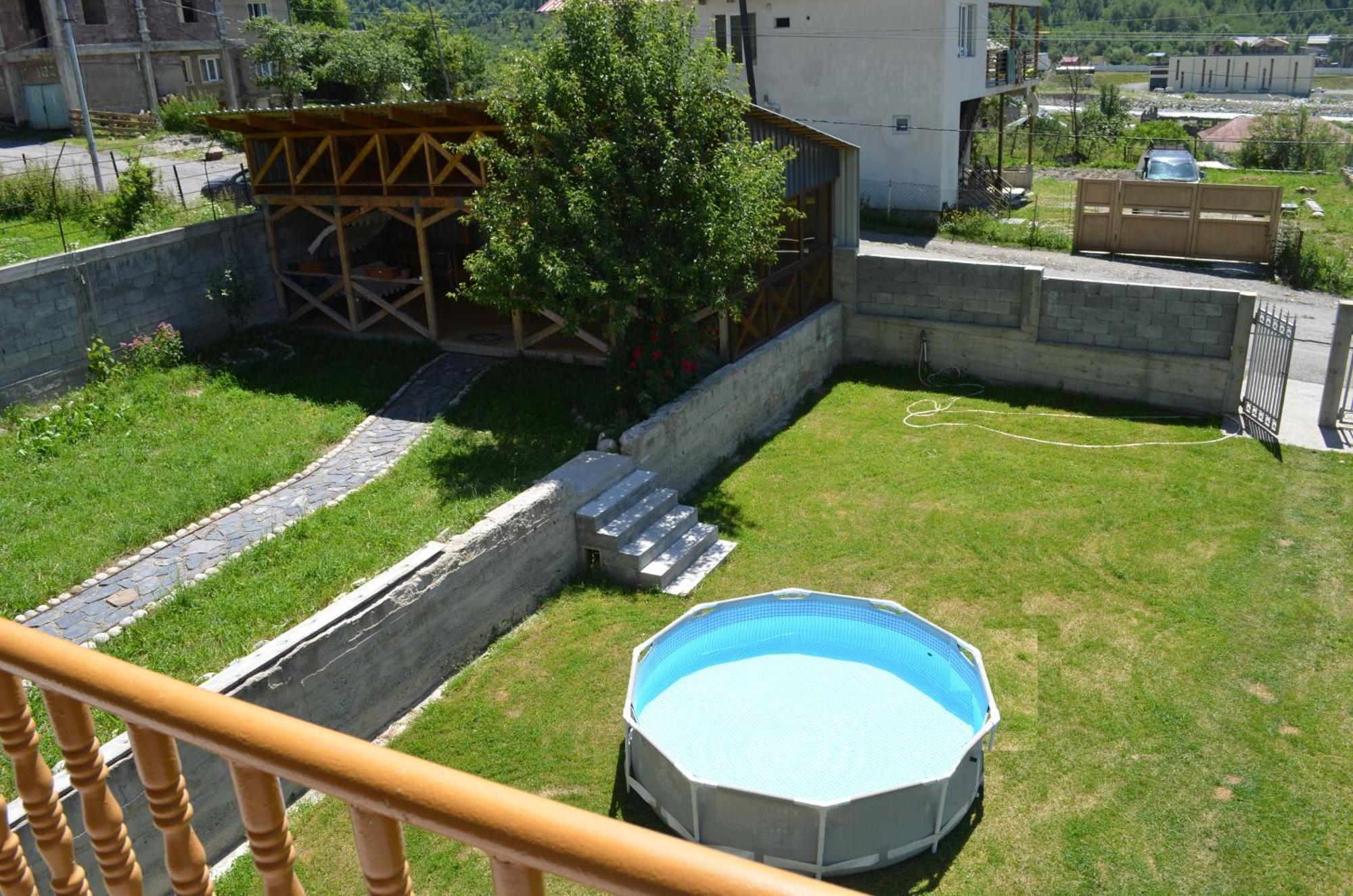 Guesthouse Qarim เมสเตีย ภายนอก รูปภาพ