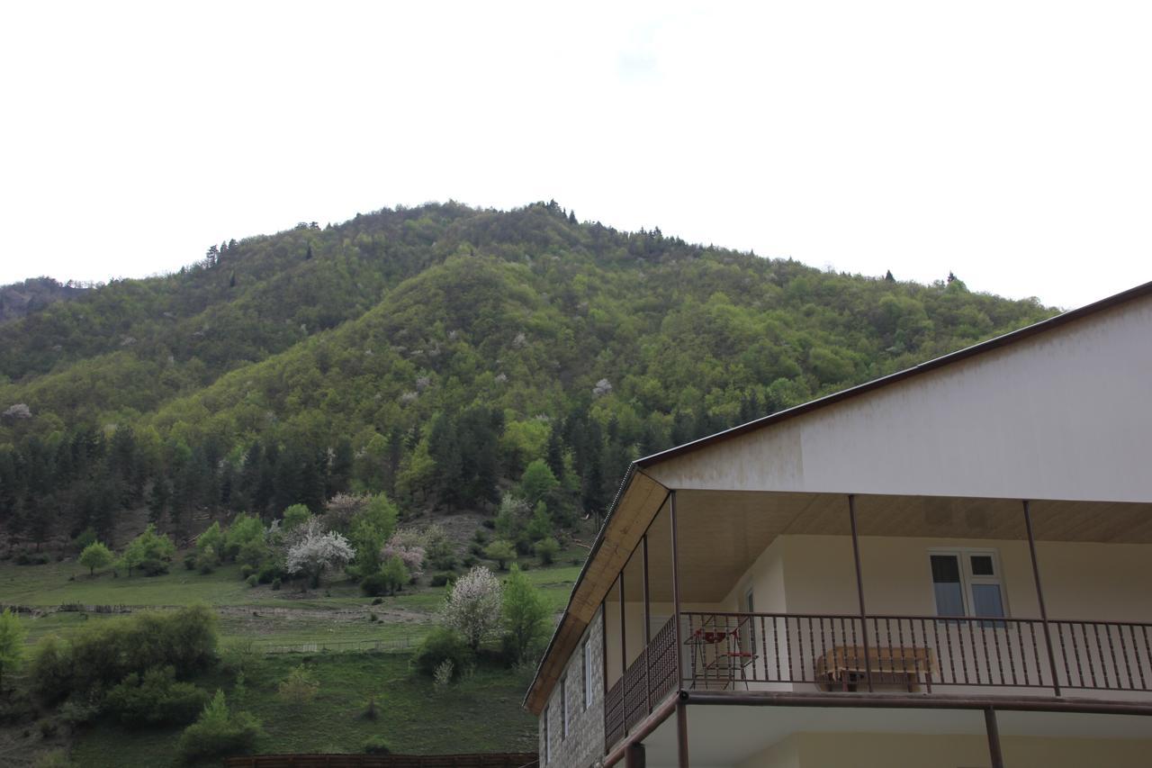 Guesthouse Qarim เมสเตีย ภายนอก รูปภาพ