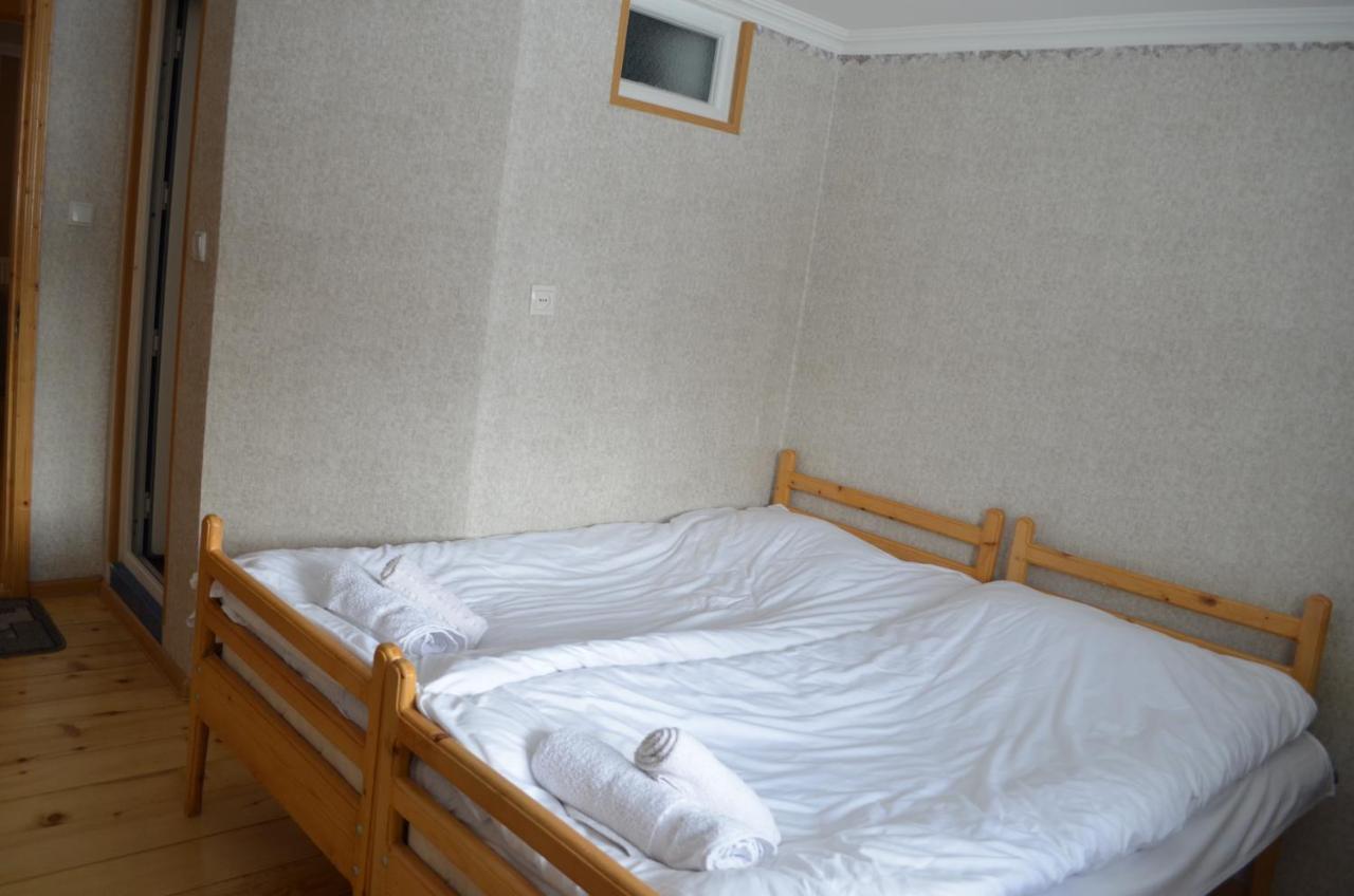 Guesthouse Qarim เมสเตีย ภายนอก รูปภาพ