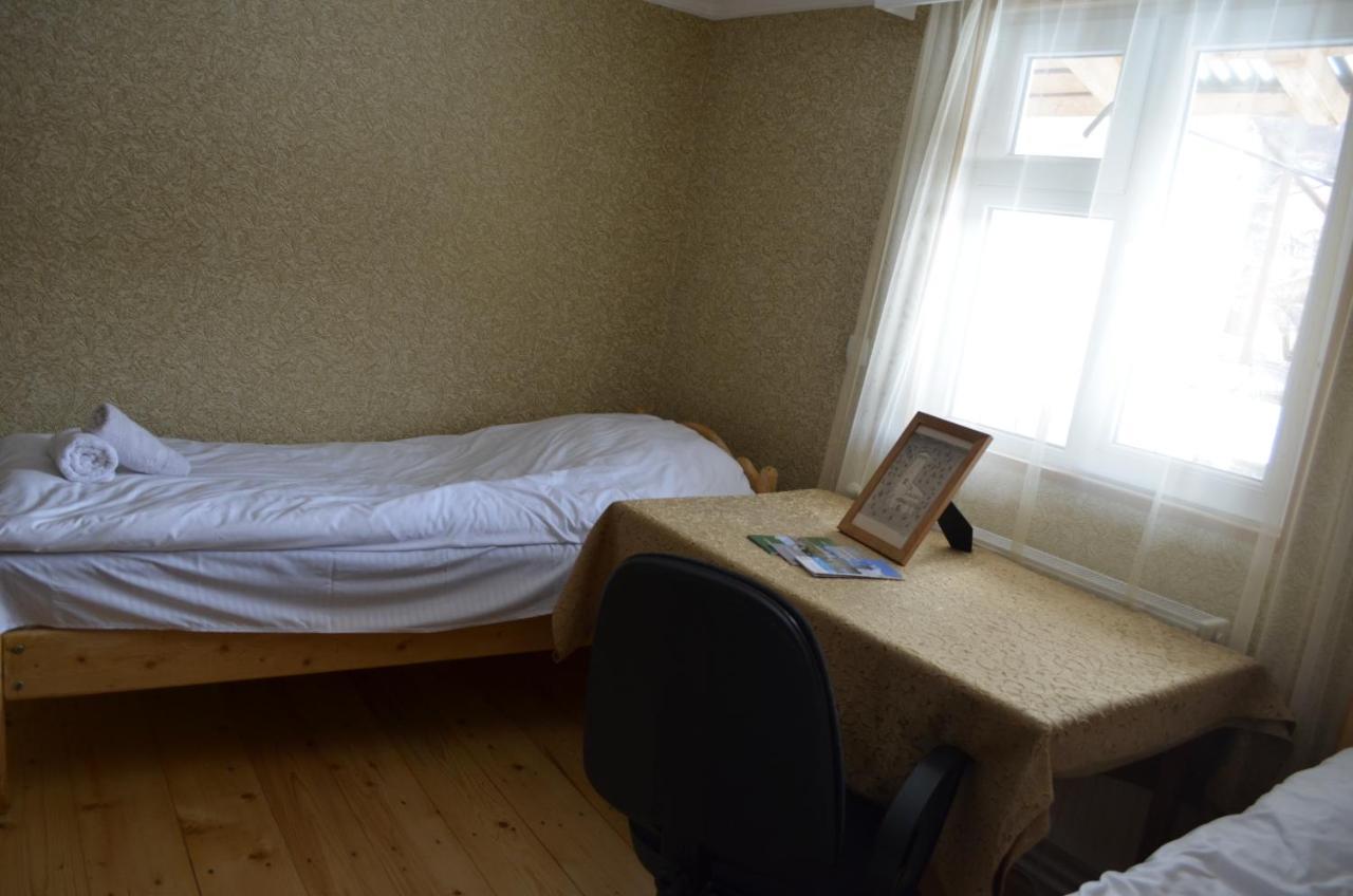 Guesthouse Qarim เมสเตีย ภายนอก รูปภาพ
