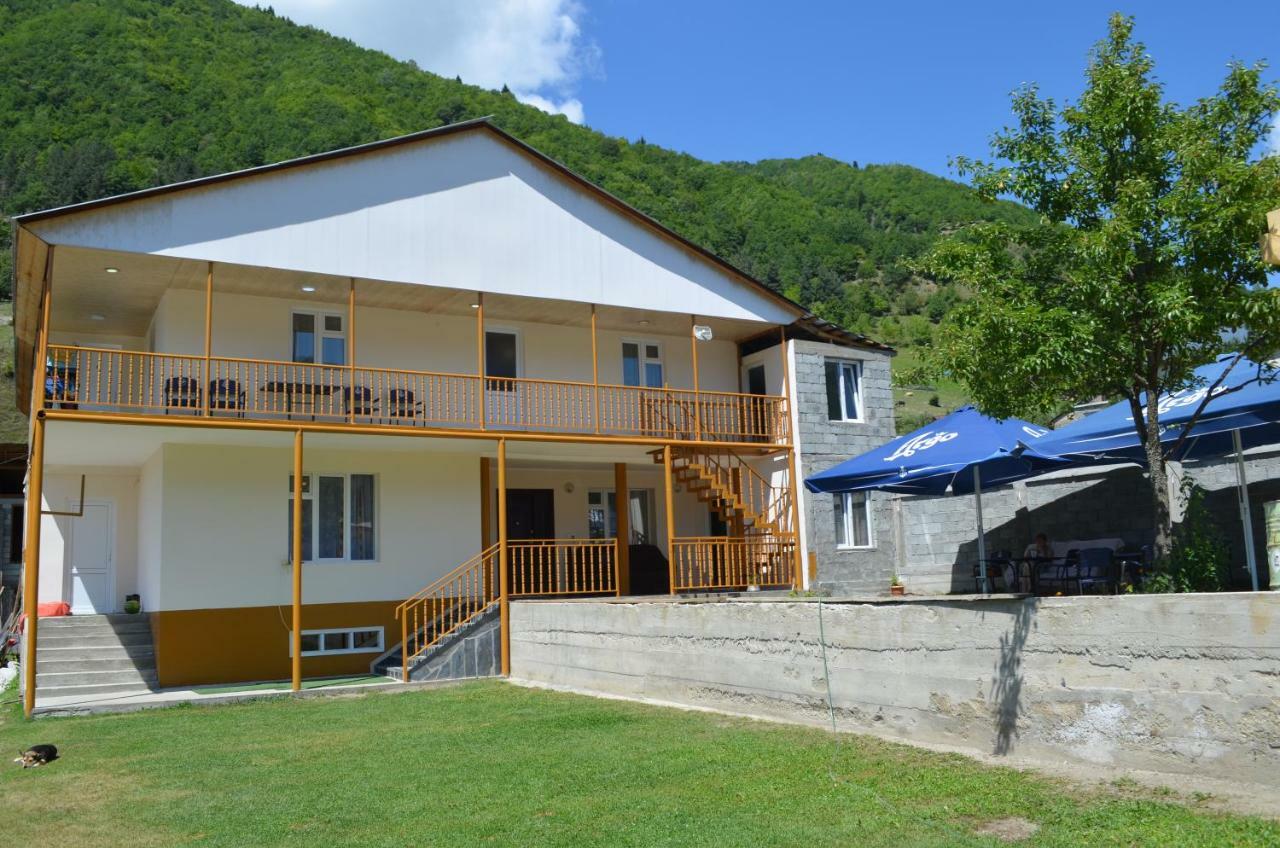 Guesthouse Qarim เมสเตีย ภายนอก รูปภาพ