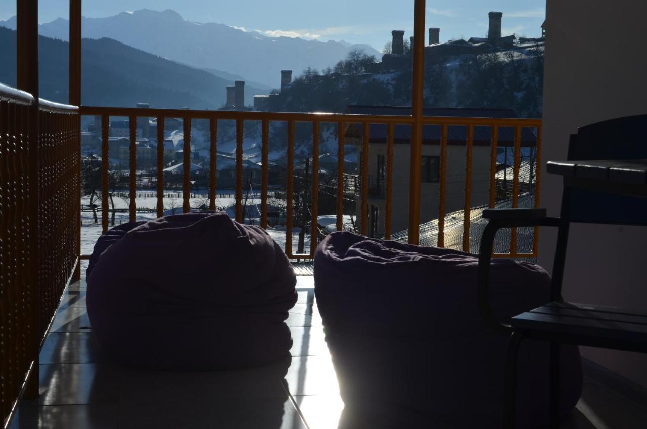 Guesthouse Qarim เมสเตีย ภายนอก รูปภาพ